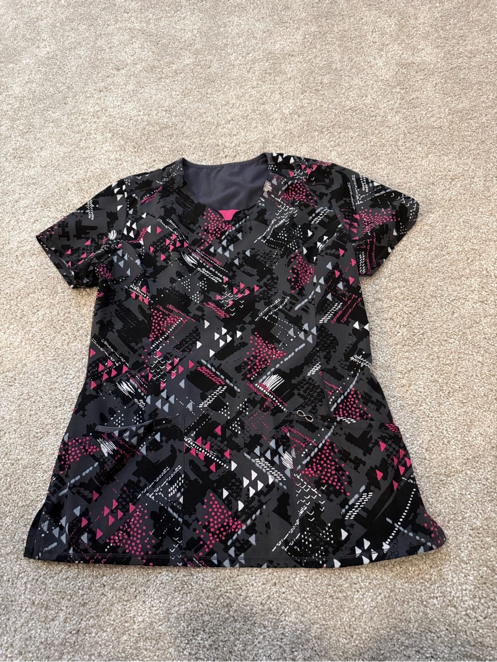 Cherokee Infinity Scrub Top size S
